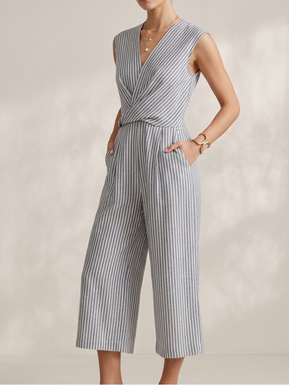 Elodie Blue White Pinstripe Sleeveless Twist Waist Wide Leg‎ Jumpsuit Small